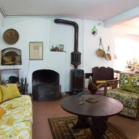 Historical Close To Cinque Terre *