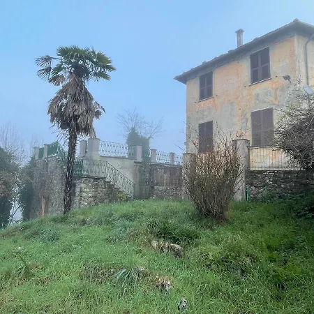 Historical Close To Cinque Terre Beverino