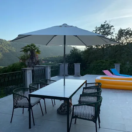 Historical Close To Cinque Terre *
